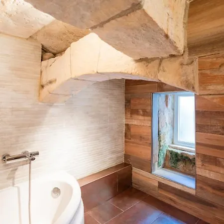 Taz-zija Rosa Farmhouse بيت للعطل *