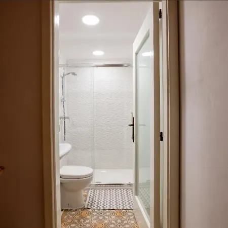 Taz-zija Rosa Farmhouse بيت للعطل